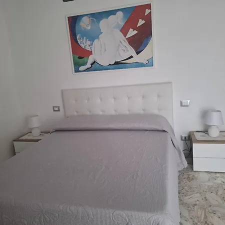 Gli Amici Della Puglia アパートホテル 4*