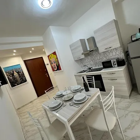 מלון דירות Gli Amici Della Puglia 4*