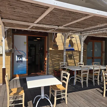 公寓式酒店 Gli Amici Della Puglia 塔兰托